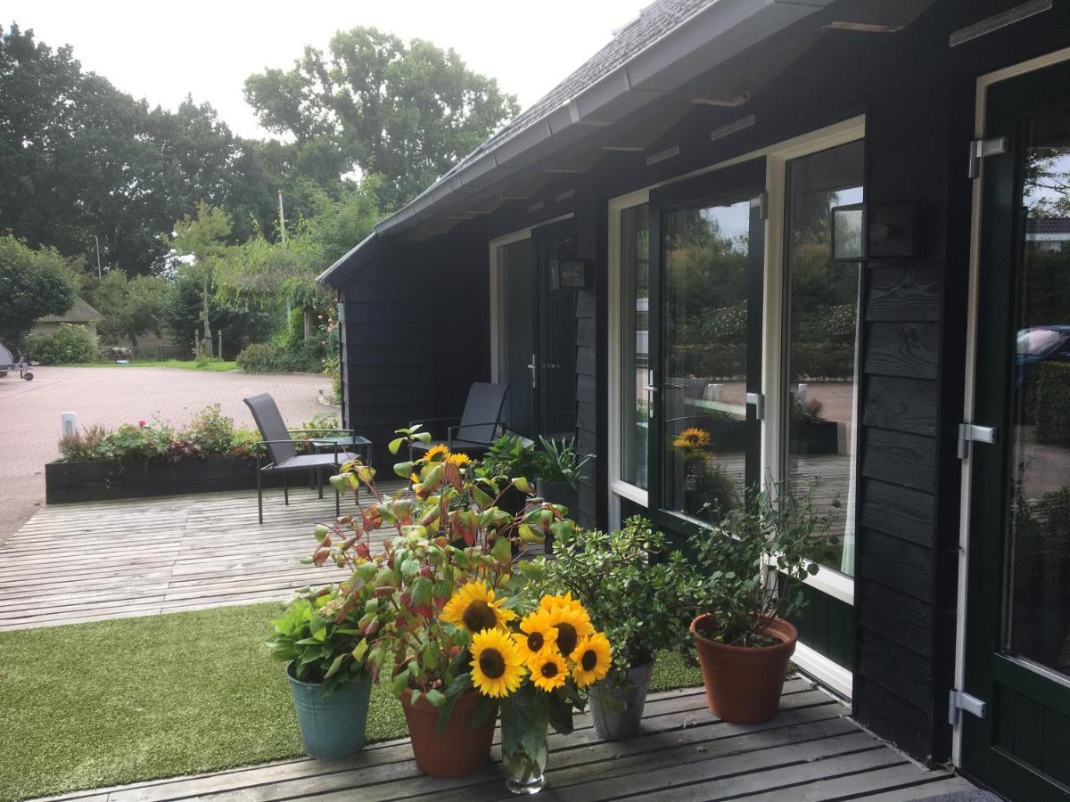 Klein Vreugderijk Bed & Breakfast ซโวลเลอ ภายนอก รูปภาพ